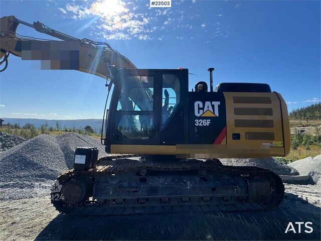 ķēžu ekskavators Caterpillar 326FL Excavator – R8 Rototilt and 2 Buckets
