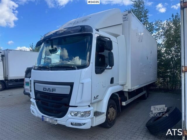 Valiză DAF LF210 4x2 Box Truck with Carrier Refrigeration Uni