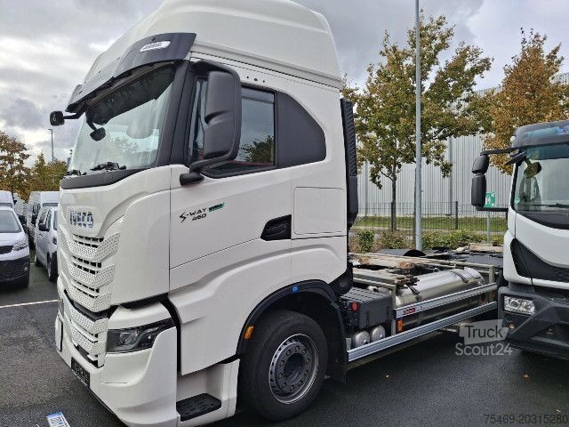 Автомобиль с заменяемым кузовом IVECO AS260S46Y/FS CM 2LNG