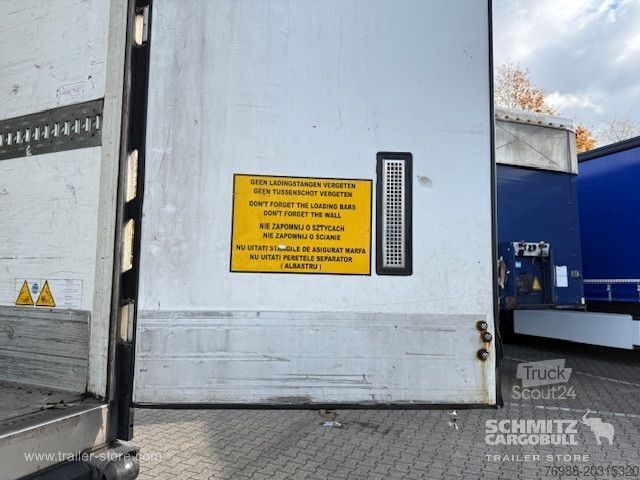 Kylmäkuljetuspuoliperävaunu Schmitz Cargobull Tiefkühler Multitemp