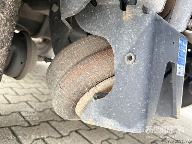 Öppen semitrailer med kapell Schmitz Cargobull Curtainsider Standard Getränke