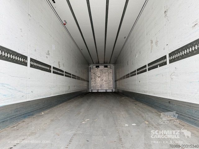 Kylmäkuljetuspuoliperävaunu Schmitz Cargobull Tiefkühler Standard