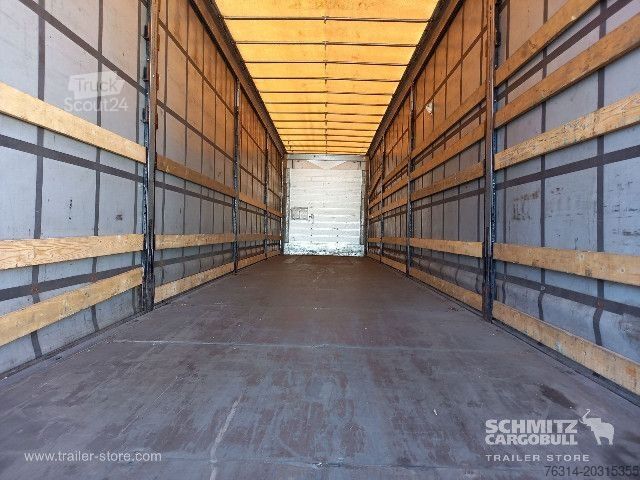 Otevřený návěs s plachtou Schmitz Cargobull Curtainsider Mega Getränke