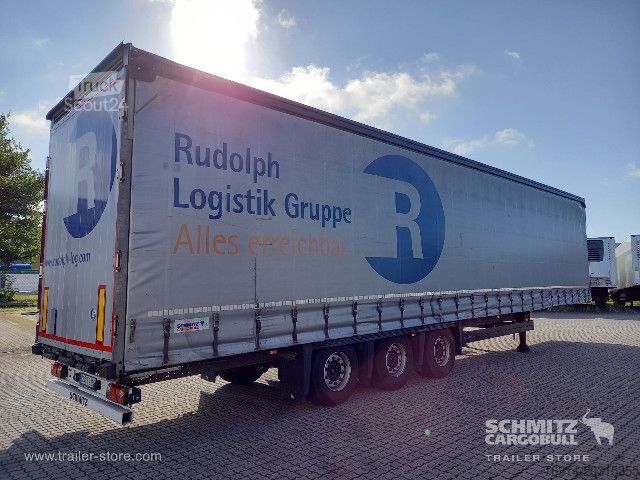 Otevřený návěs s plachtou Schmitz Cargobull Curtainsider Mega Getränke