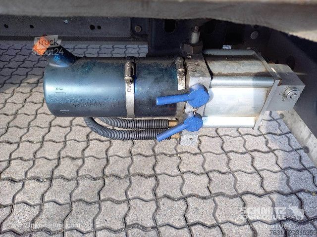 Otevřený návěs s plachtou Schmitz Cargobull Curtainsider Mega Getränke
