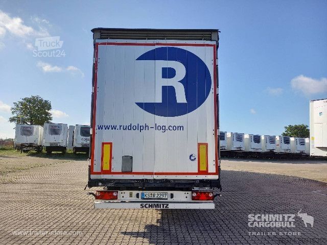 Otevřený návěs s plachtou Schmitz Cargobull Curtainsider Mega Getränke