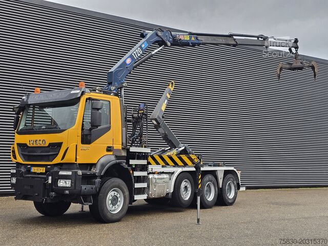 Koukkuvarsijärjestelmä Iveco TRAKKER 380 8X6 / EURO 6 / CRANE + HOOKLIFT