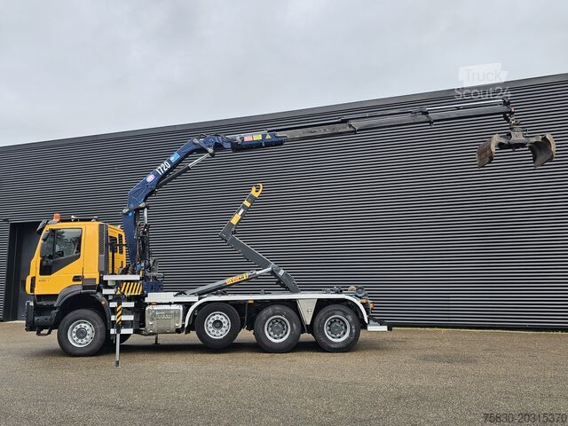 Sistema de braço de gancho Iveco TRAKKER 380 8X6 / EURO 6 / CRANE + HOOKLIFT
