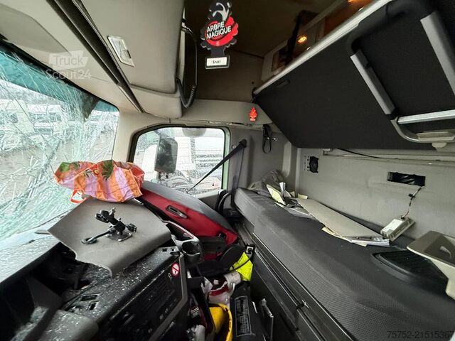 Standaard-SZM Volvo FH 13.460 6X2 Voorloopas SCHADE/UNFALL/DAMAGE