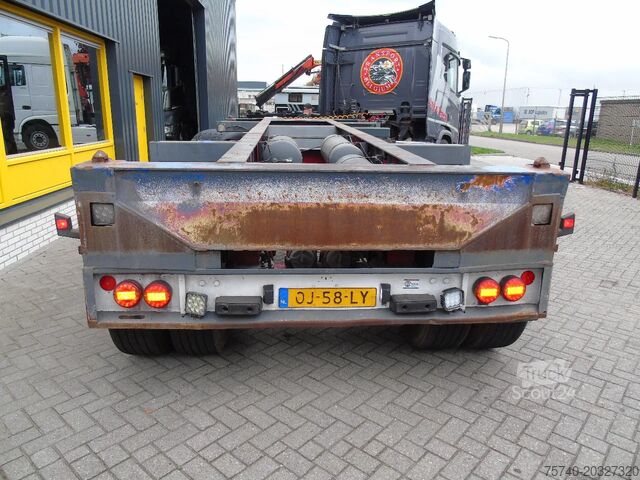 Kontejnerski transport TR'AX 2 AXLE + 20FT