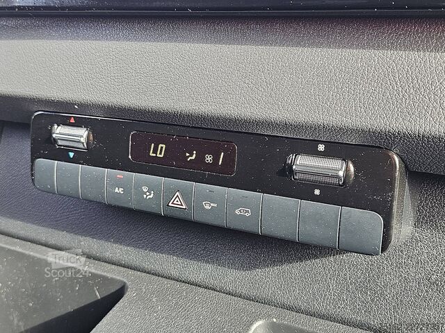 Bestelauto MERCEDES-BENZ SPRINTER 317 L2H2 Mbux10 LED AC!
