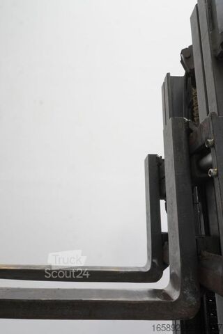 περονοφόρο ανυψωτικό με μετατόπιση ιστού Linde R 16 G 115-03