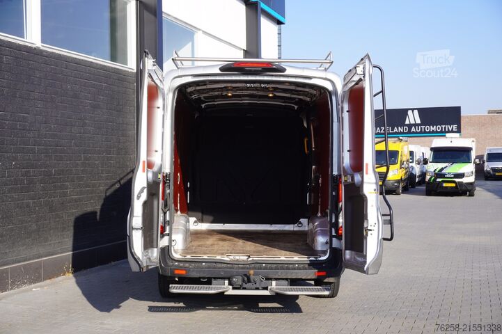 Bestelwagen Ford Transit 2.0 TDCI 130PK Automaat L2H2 EURO 6 - A...