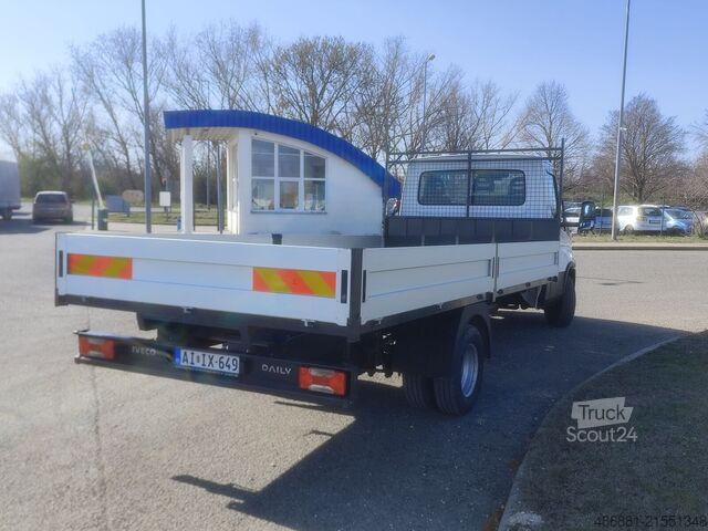 Όχημα με καρότσα με άνοιγμα στο πλάι IVECO Daily 70