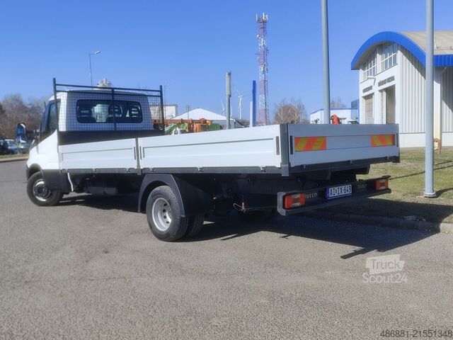 Όχημα με καρότσα με άνοιγμα στο πλάι IVECO Daily 70