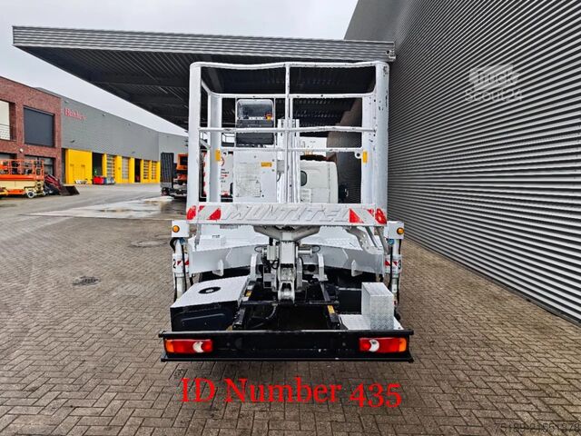 Hefplatform Renault Maxity 120 DXI Multitel MT204