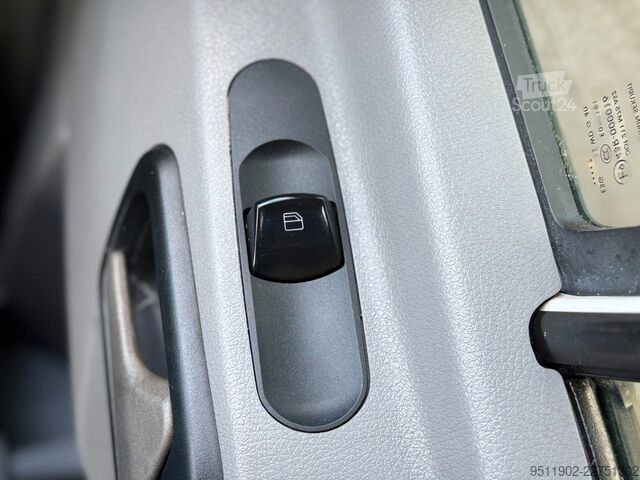 Фургон-будка MERCEDES-BENZ Sprinter 515 CDI Koffer LBW 110kW Euro4
