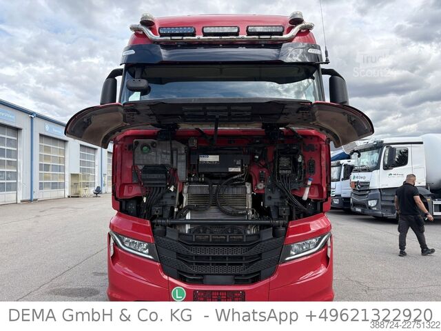 Těžkotonážní nákladní vůz IVECO S WAY570*Klima*Retarder*verstellbare Sattelkuppl