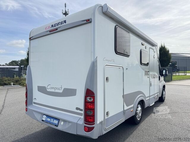 Halvintegrerad husbil ADRIA Compact 660 SL Solar+Sat TV+Markise+Dunstabzug