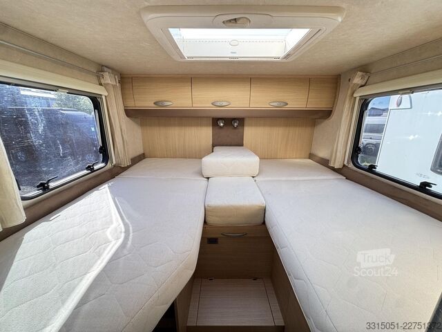 Halvintegrerad husbil ADRIA Compact 660 SL Solar+Sat TV+Markise+Dunstabzug
