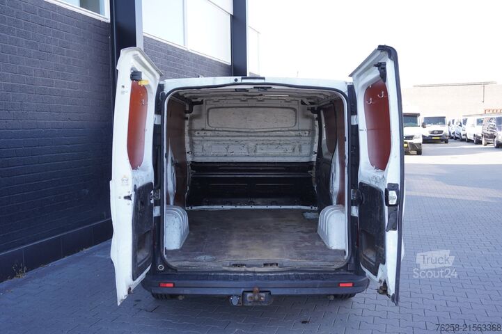 Bestelwagen Renault Trafic 1.6 dCi 125PK EURO 6 - Airco - Navi - Cr...