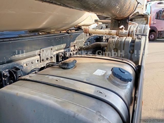 Camión hormigonera MAN TGA 32.360 / 8X4 / Liebherr 9qm