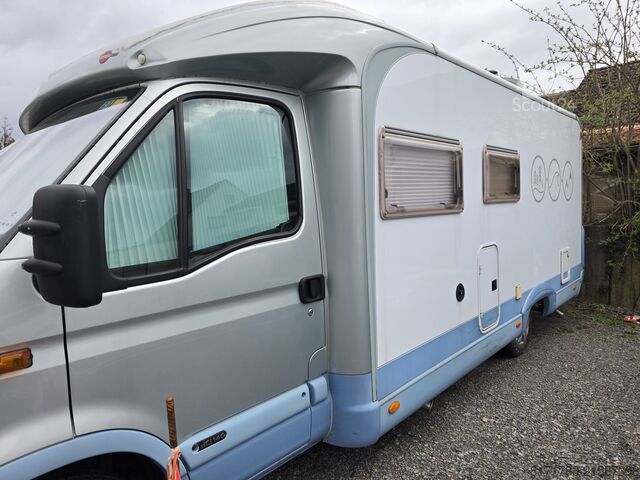 Polointegrovaný karavan Bürstner Delfin