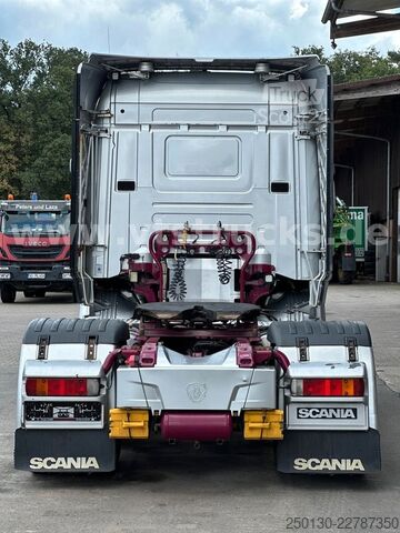 Standardni vlačilec SCANIA R 580 LOF-Zulassung, 2-Kreis-Hydraulik