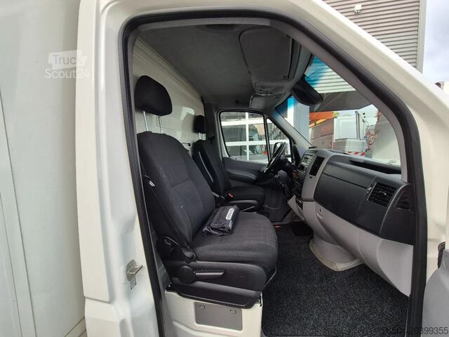 Resväska Mercedes-Benz Sprinter 513 CDI Koffer 21kub 130 pk Euro 5B GV...