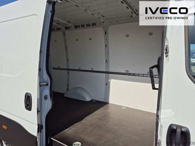 Høy tak varebil IVECO 35S14 EA8 V Hi-Matic, Klima, Laderaum 3,54 m