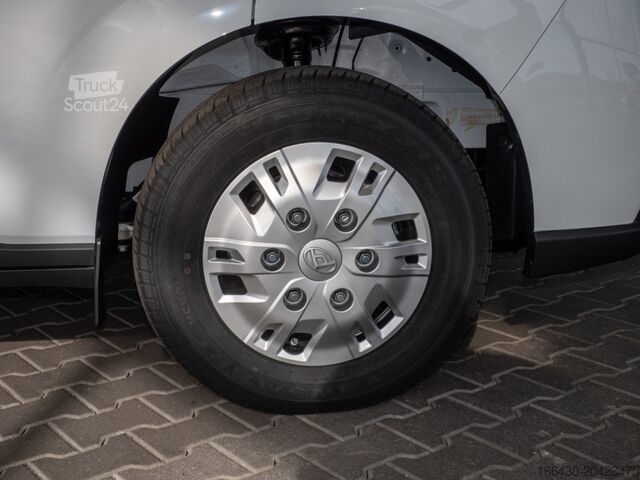 Kleinbus Maxus eDELIVER 7 KA ALLRAD L2H1 88 kW/h Klima Kamer