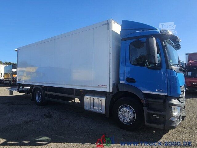 Kassevogn Mercedes-Benz 1832 Isolierter Koffer 7.40m Doppelstock LBW1.5t