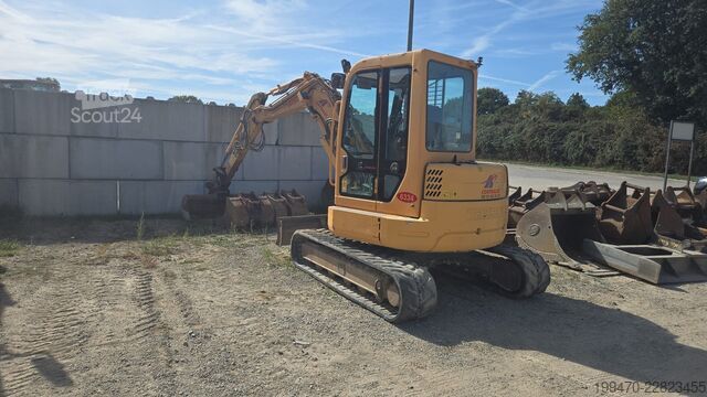 Minikoparka < 7t Takeuchi TB153FR