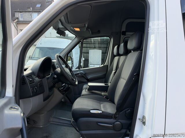 Haszongépjármű VW Crafter L2H2  RAMPE   LIFT   8 SITZE   ROLLSTUHL