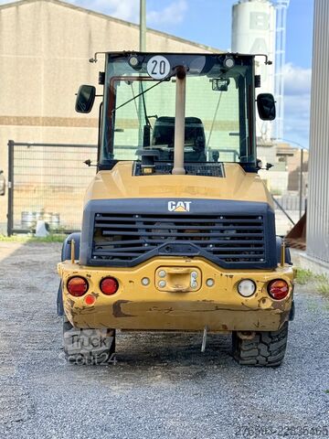 Radlader Caterpillar 907M