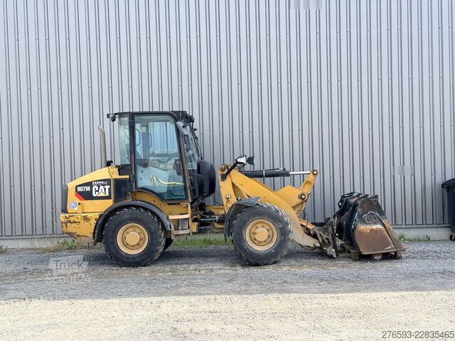 Radlader Caterpillar 907M