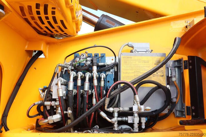 Rotační teleskopický manipulátor Dieci PEGASUS 40.25 | FORKS | BUCKET | WINCH | BASKET