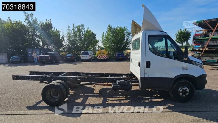 Alusta ja ohjaamo Iveco Daily 70C18