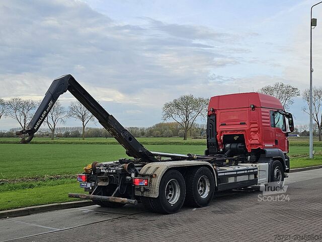 Containertransport (haakarmsysteem) M.A.N. 26.440 TGS