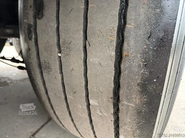 Pokretni sprat Kraker CF-200 K-Force 92m3 10MM Cargo floor Alcoa Afst...