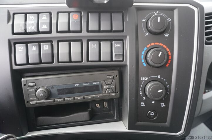 Houder Renault D280 16T / Box truck 18 EPAL / Tail lift