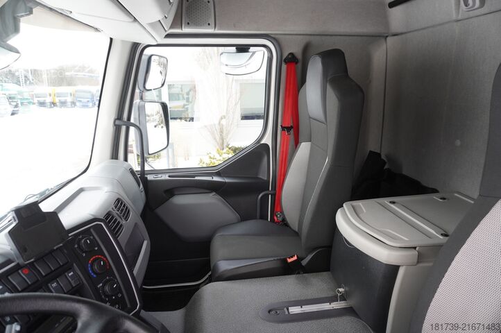 Houder Renault D280 16T / Box truck 18 EPAL / Tail lift