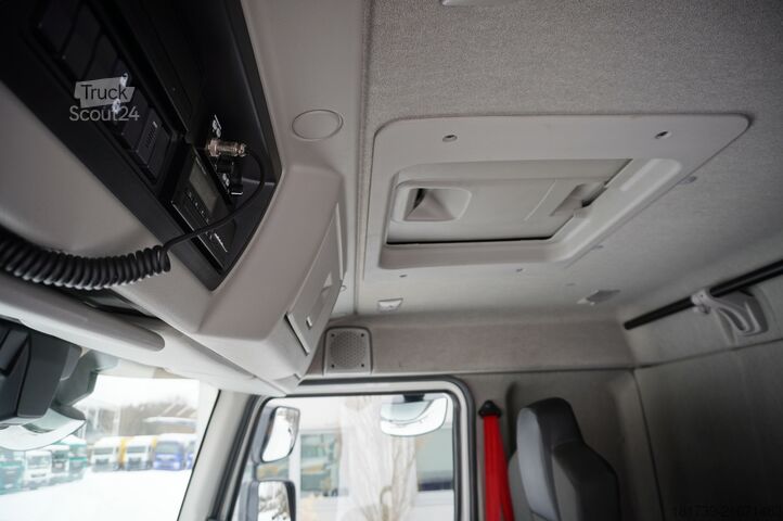 Houder Renault D280 16T / Box truck 18 EPAL / Tail lift