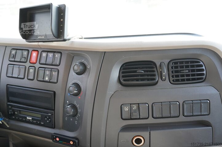 Doos DAF LF 19.320 / 22 EPAL box / 130 tho. km