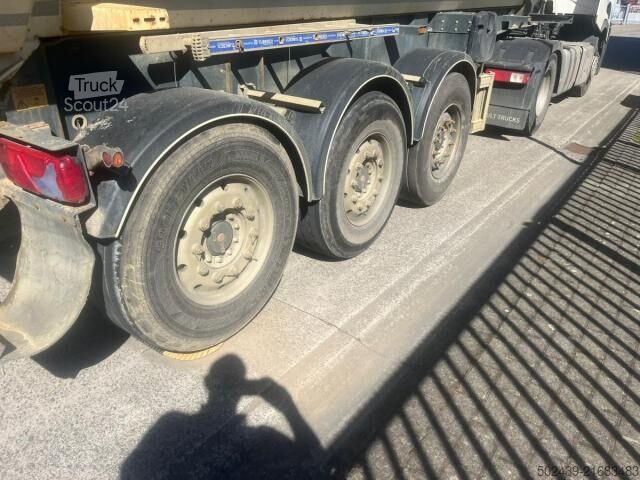 Polpriklopnik kiper Fruehauf FST4FC