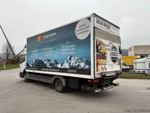 Autocamion cu caroserie tip cutie MERCEDES-BENZ 823 L Koffer LBW 395.000 Km *2005*