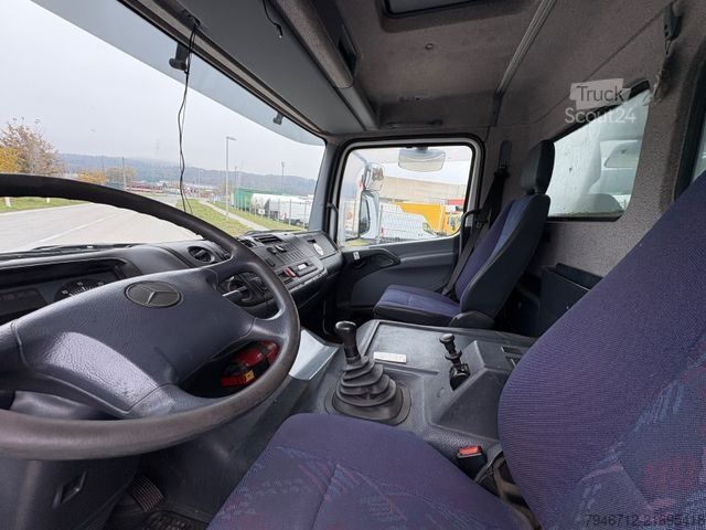 Autocamion cu caroserie tip cutie MERCEDES-BENZ 823 L Koffer LBW 395.000 Km *2005*