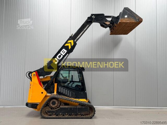 încărcător pe șenile JCB 3TS-8T Teleskid