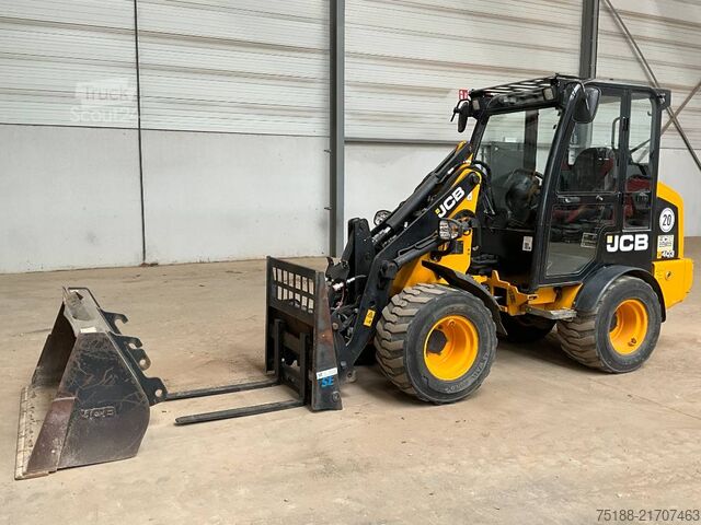 Utovarivač JCB 403 SP