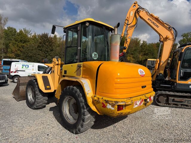 جرافة ذات عجلات VOLVO L 40 B-TP